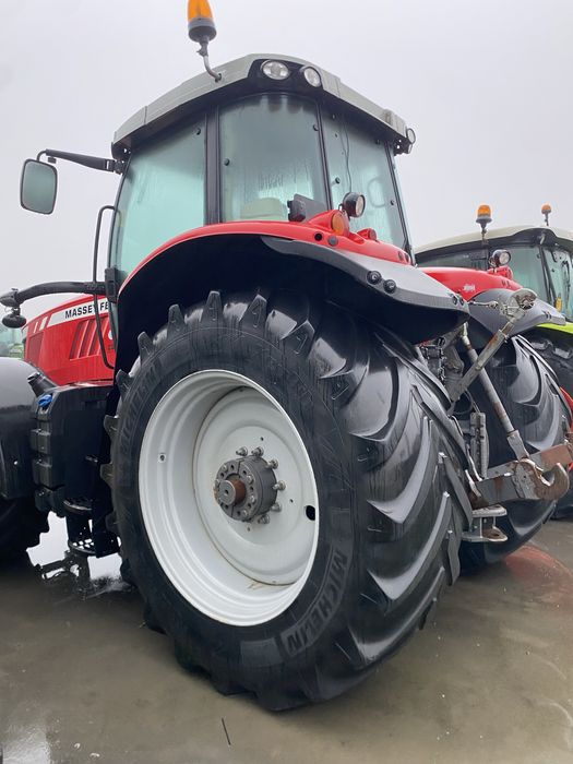 Tractor Massey Ferguson 7724