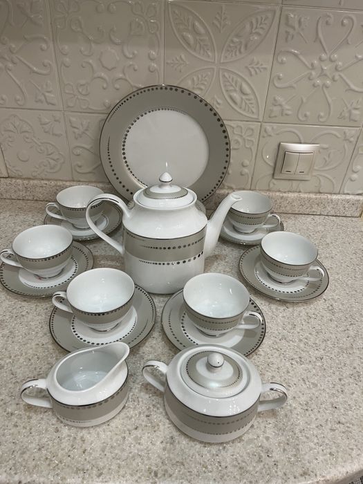 Чайный сервиз на 6 персон