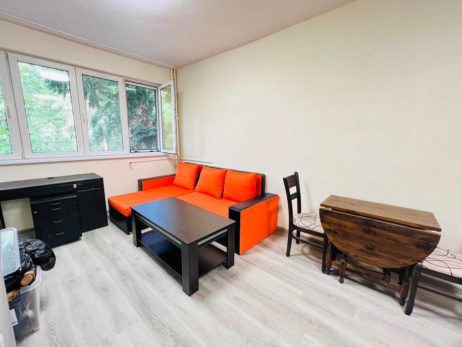 Дава се под наем Двустаен апартамент в София, Лозенец - 60 кв.м за 550 € - Снимка #2