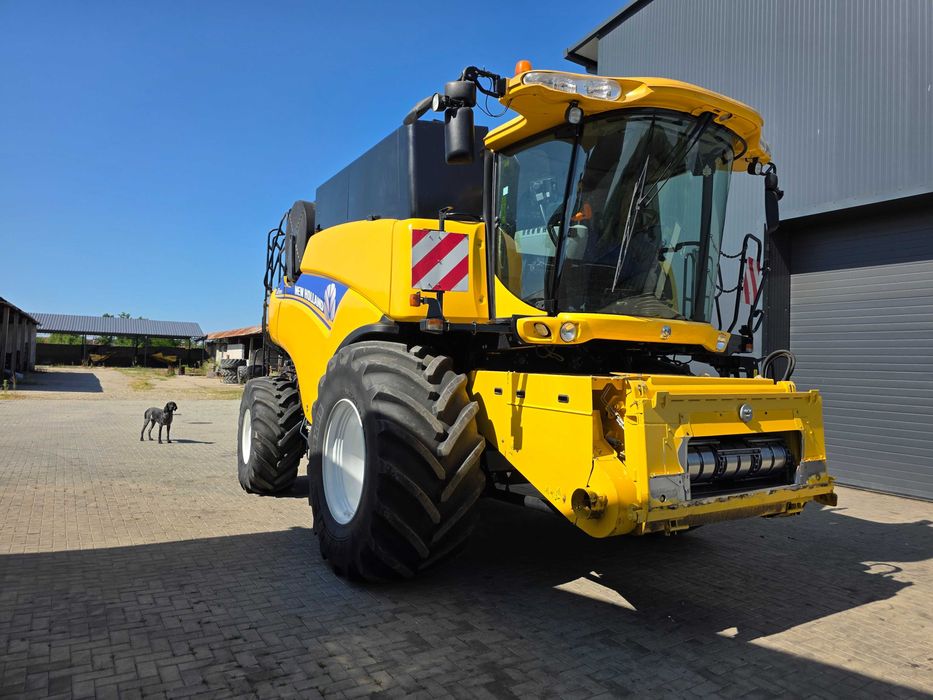 Combina agricola New Holland CR 9090 Elevation 4WD