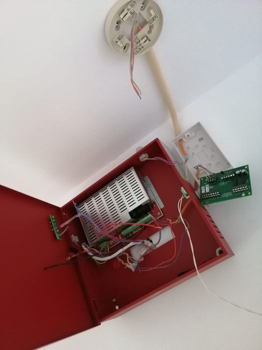 Montaj sistem detectie si semnalizare la incendiu Idsai