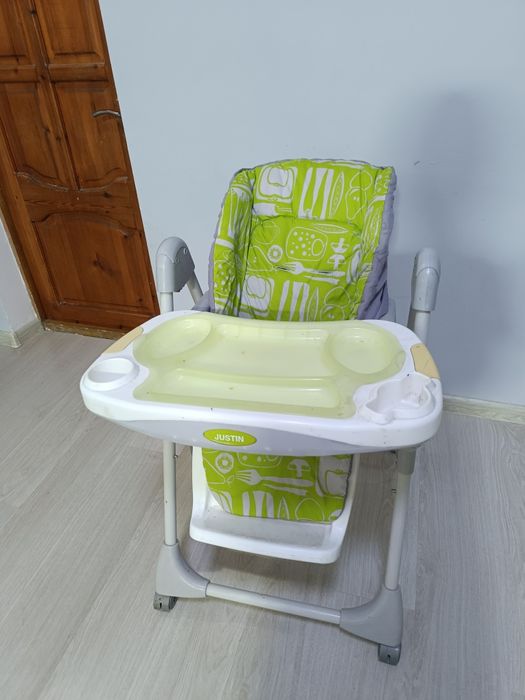 Детский стульчик для кормления