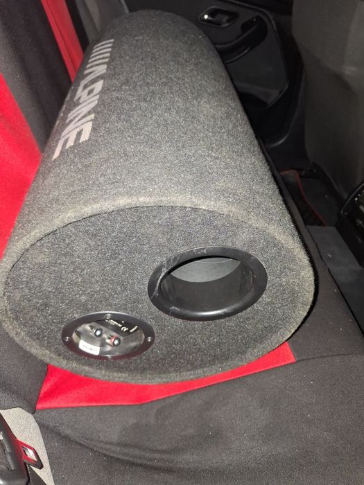 Бас Каса Alpine + Усилвател Thunder 1600w