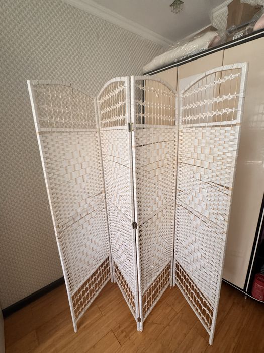 Продам ширму 4 секции, белая