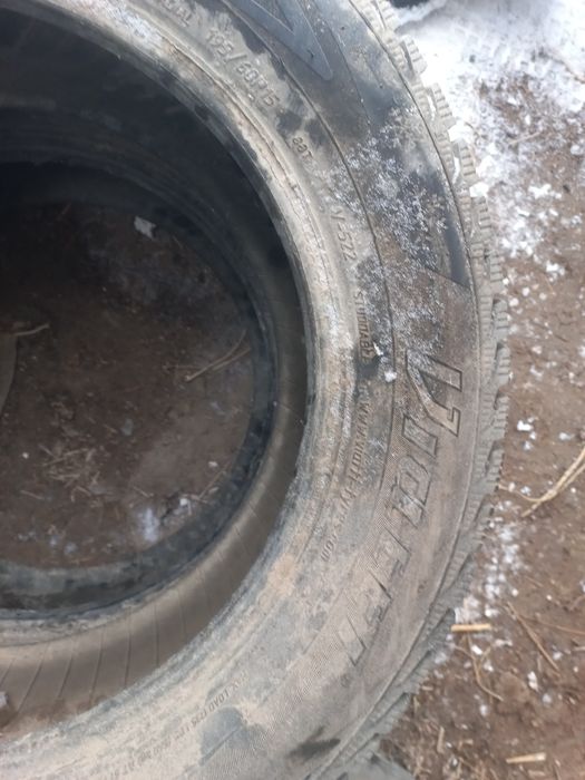 Продам зимнию резину