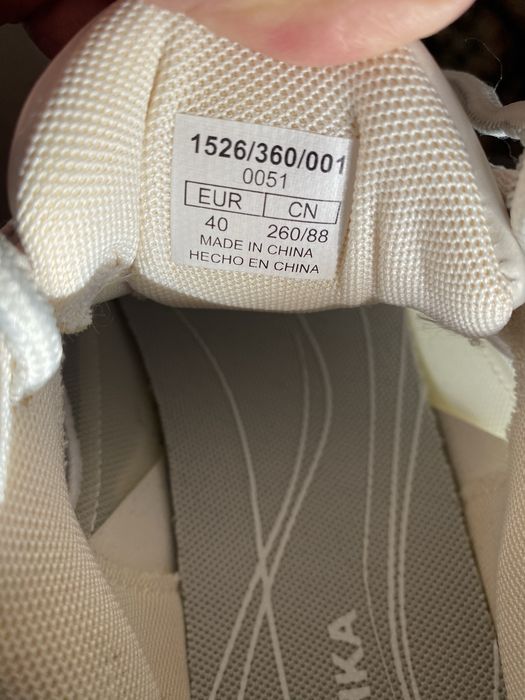 BERSHKA летние кроссовки