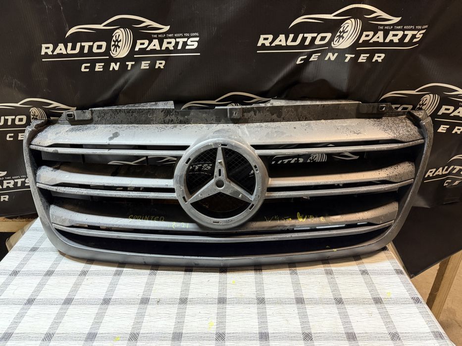 Grila centrala Mercedes Sprinter 907 2019/2020/2021/2022/2023/2024