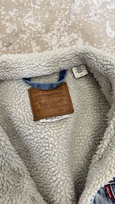 Джинсовая куртка Levis