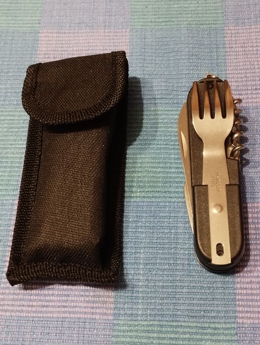 Briceag multifunctional