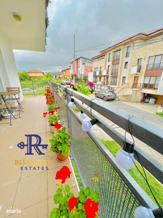 Comision 0! Ap. la cheie, în bloc mic, zonă de case-Grand Hotel Italia