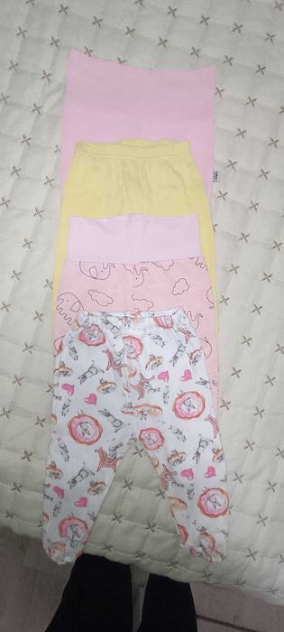 Бебешки дрешки на символични цени!