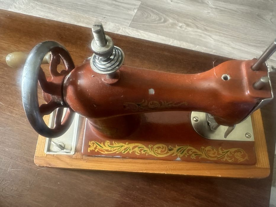 Швейная мини машинка ссср антиквариат