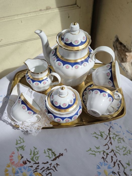 Сервиз за кафе .