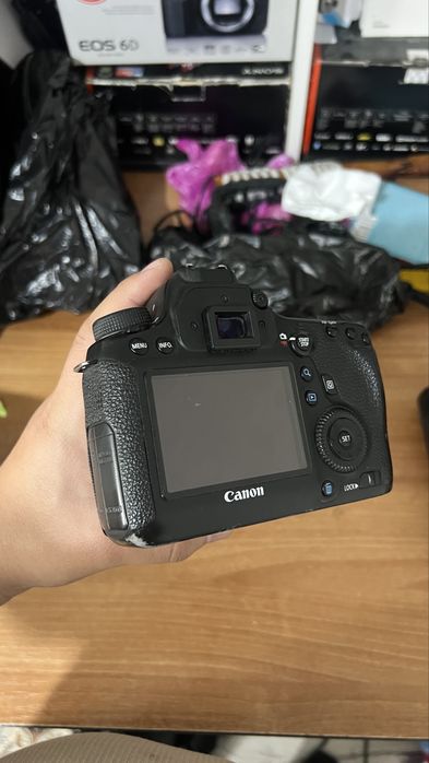 Продам canon eos 6d