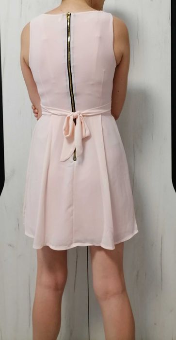 Нежна розова лятна рокля