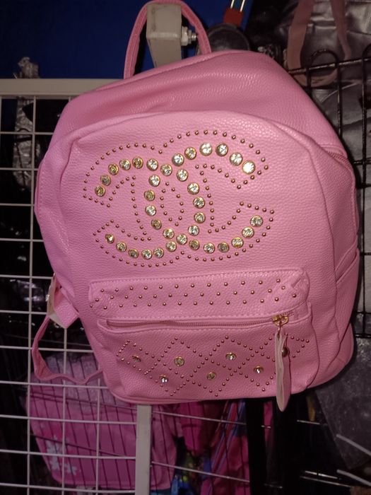 Затворен Магазин за Чанти 5-10лв.на едро