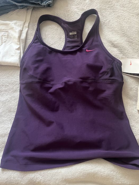 Nike  топове