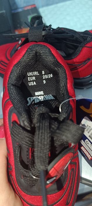 Adidași Spiderman
