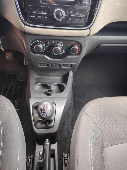 Dacia Loggy 1.5 diesel / An 2017 E6 / 7 Locuri / full