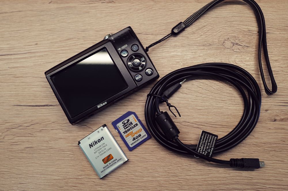 Aparat foto Nikon Coolpix S2500 incarcare USB 12Mp Data Ora ITP