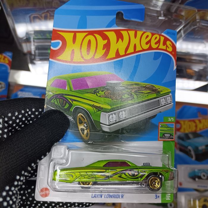 Продам машинки Hot Wheels Main