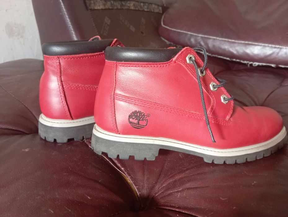 Продам ботинки женские б/у