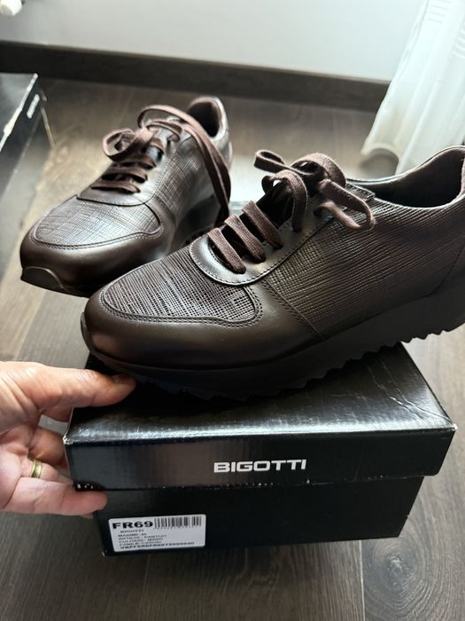 Pantofi casual bigotti maro