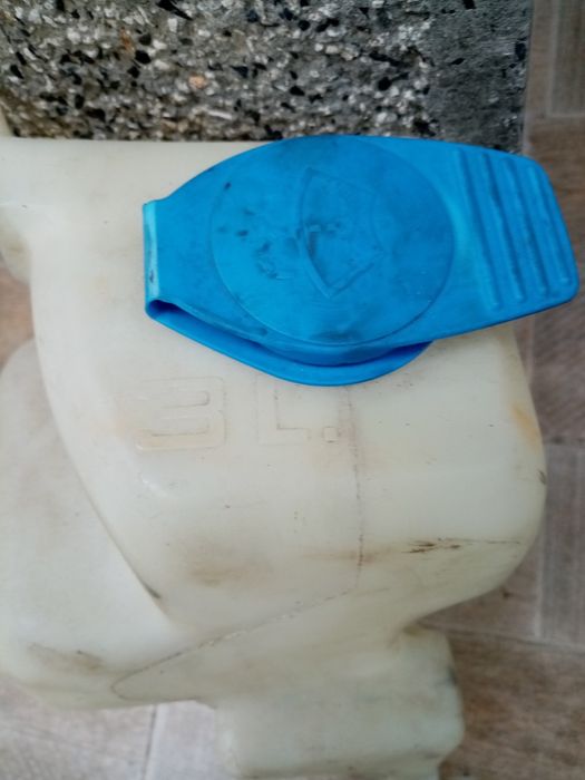 Казанче за чистачки за стъкломиещо у.во на Алди.Сеат.Шкода и др.