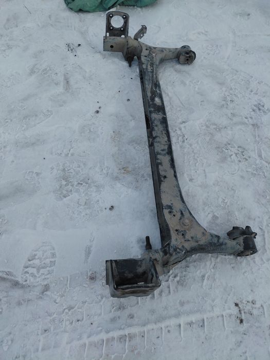 Toyota corolla 150 американец 2012 балка