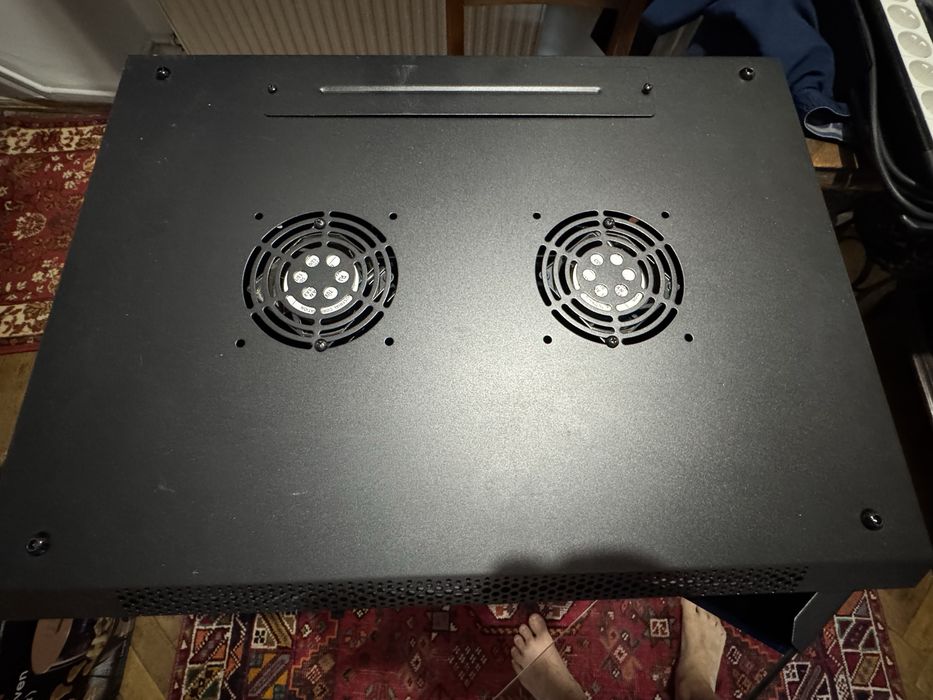 Vând rack dulap metalic pentru echipamente IT , DVR