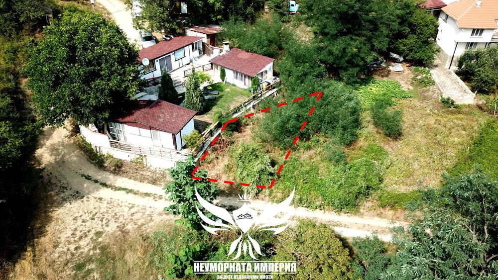 Продавам парцел УПИ 74кв село Лясково общ.Асеновград на път