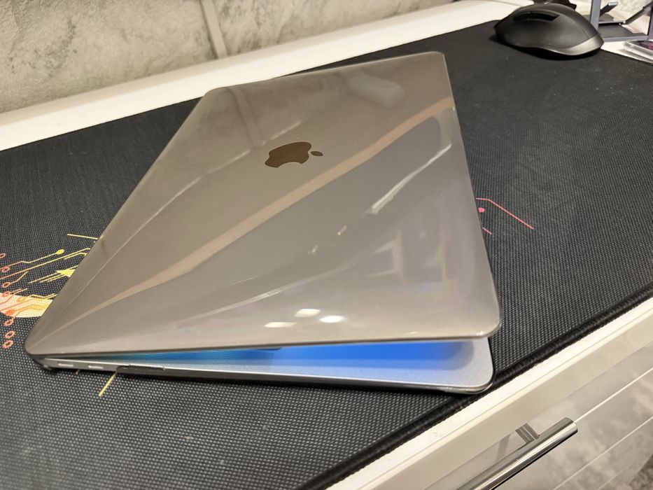 Срочно ! Macbook air m1 2025