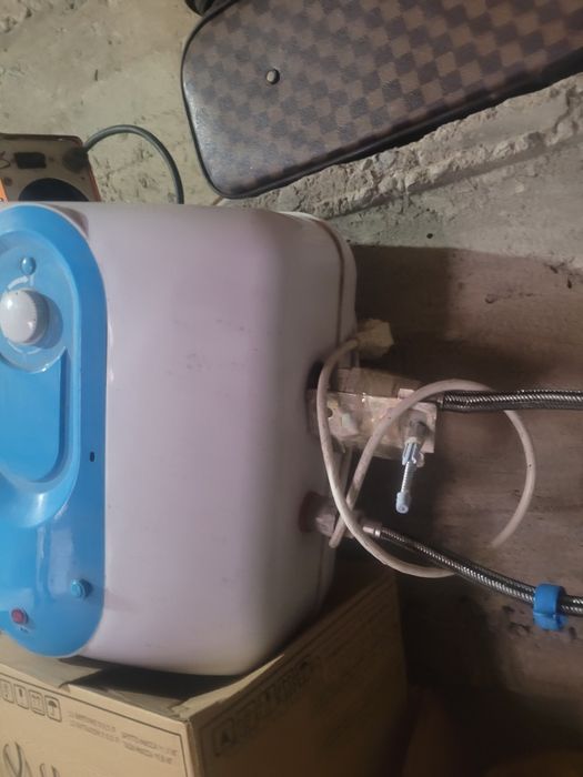 Продам сварочный аппарат и аристон