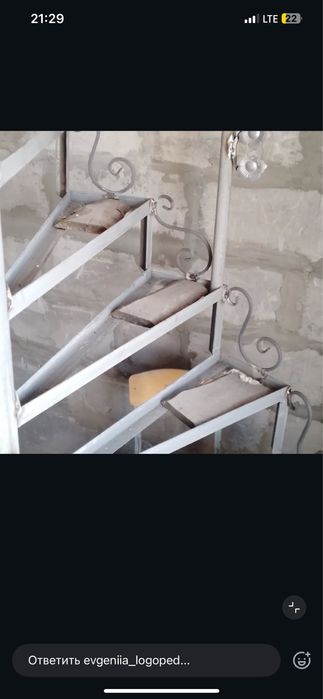Продам лестницу винтовую