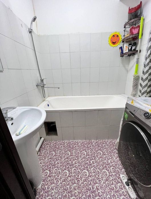 Sergeli 5a novostroyka 3/7/7 Srochna sotiladi