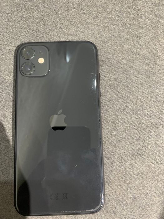 Iphone 11 коробка есть