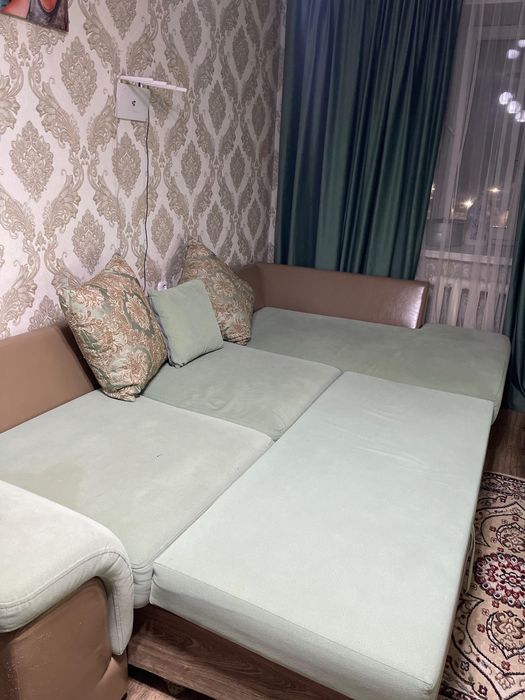 Продам Диван 280см,Срочно!