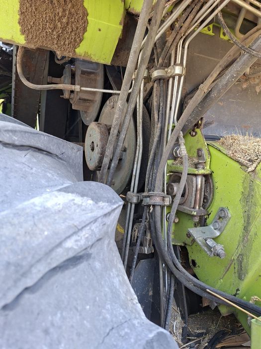 Claas daminator 130