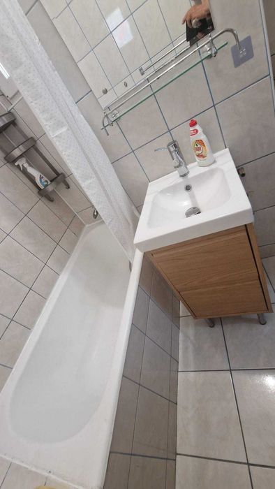 Particular inchiriez  garsoniera  Bl. Lacul Tei intersectie cu str.Doamna Ghica