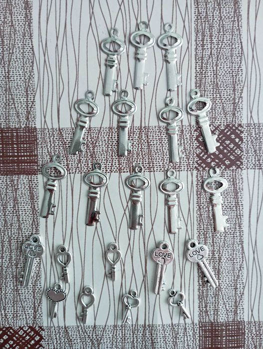 Фигурки за декорации към бижута