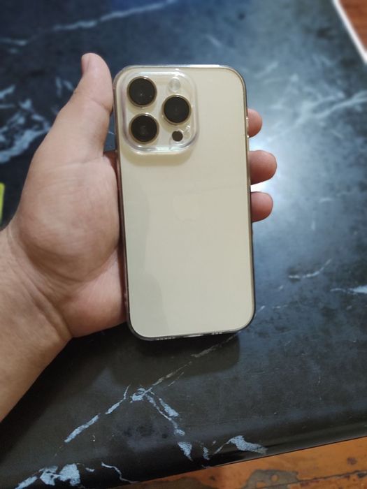 Ayfon 14 pro gold esim