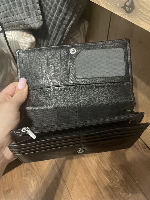 Дамско портмоне ест. Кожа с RFID