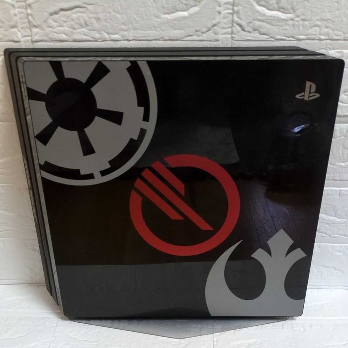 Sony PlayStation 4 Pro 1TB Limited Edition Star Wars Battlefront II