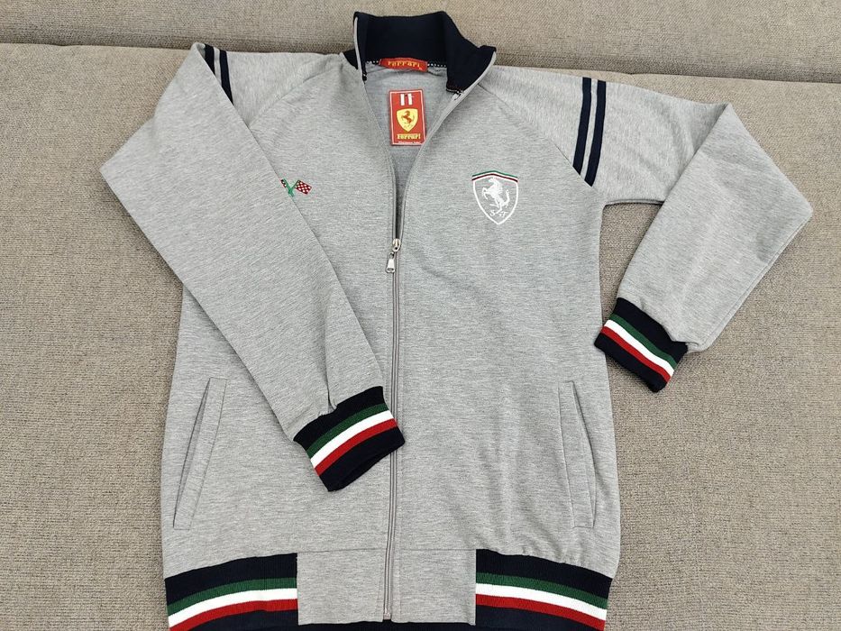 Мужские ветровки Ferrari