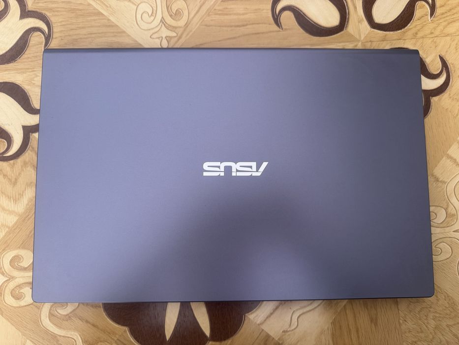 ASUS VivoBook 15 (Ryzen 3 / 8GB / SSD)