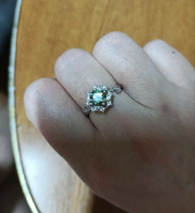 Кольцо серебро новое, есть два цвета