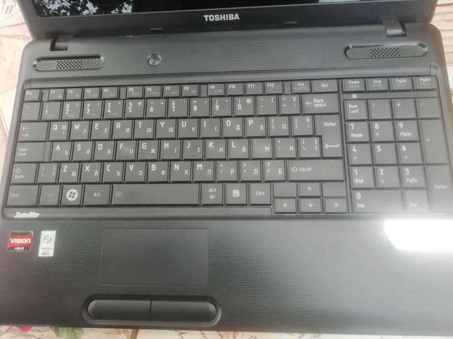 лаптоп toshiba satellite c660d-13h