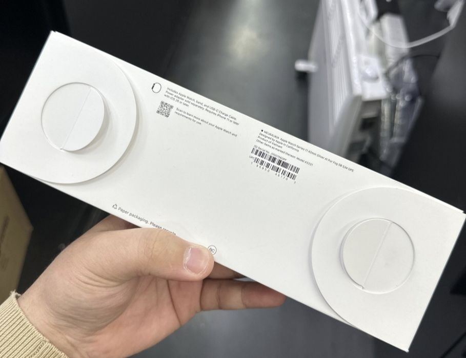 Apple watch 11 siries 46mm eng oxirgi model. Rangi qora.