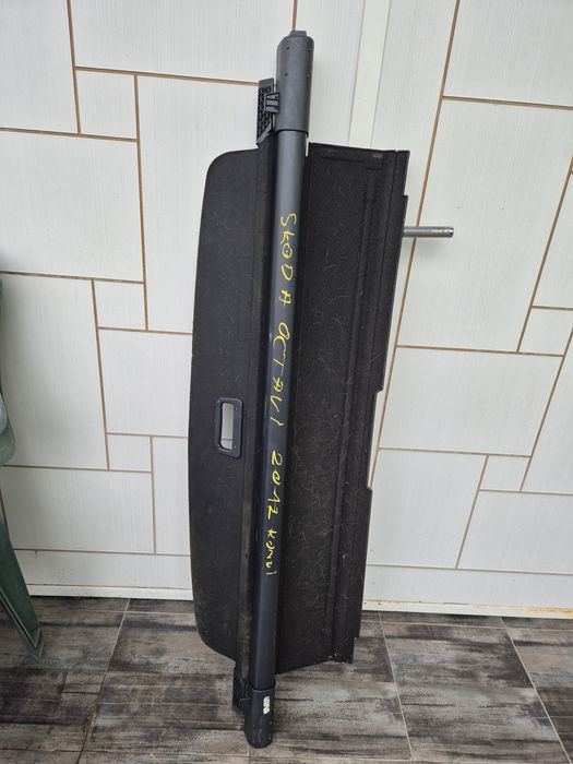 Щора за багажник на Шкода октавия 2012г/ . Перфектни без забележки /