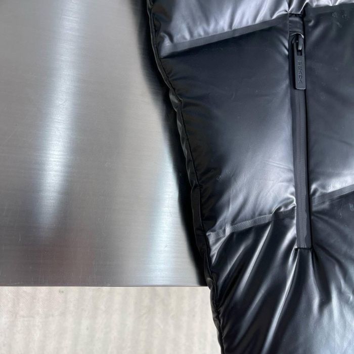 Пуховик PRADA…..